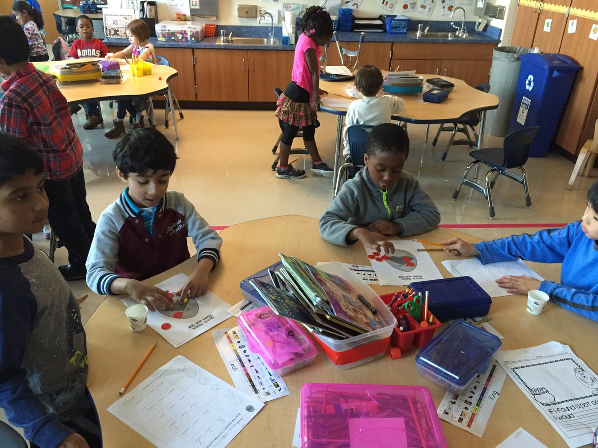 HowingtonKinder's tweet photo. Collaboration means how many ways can you decompose 7... Hard work + teamwork =learning fun https://t.co/FzbT7huJnH