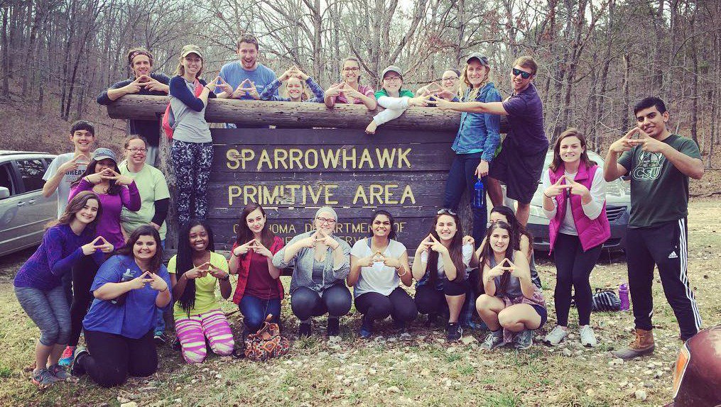 GV_AB's tweet photo. Our Native American Cultural Awareness trip (working w/ @CherokeeNation in OK) met student leaders from @vandyasb! https://t.co/QUqaxlz4Vd