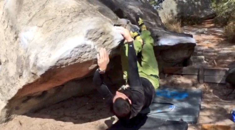 mountain-instruction tweet media