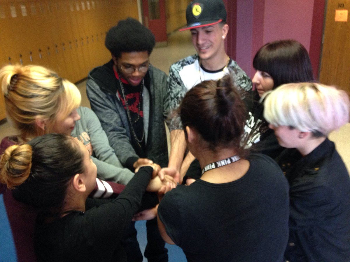 elowoonsocket's tweet photo. Our high schoolers in the #Cosmetology program tackled the #HumanKnot yesterday #ELO #ExpandedLearningOpportunities https://t.co/ocTejhlw0c