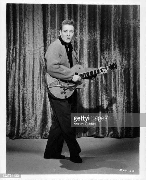 Taylorbecky24's tweet photo. #1950s #ledgends #rocknroll #pitures #FAN #blacknwhite https://t.co/lEzIHNYtXi