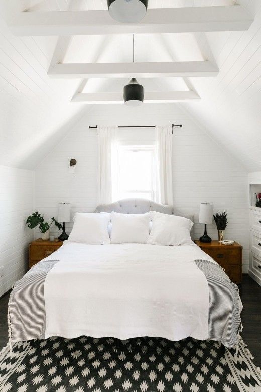 amaseth's tweet photo. Symmetry, Natural lighting, & A High Ceiling. #PinterestPOTD #ainteriors https://t.co/NWTxg2DXBo https://t.co/nvQnHAwM4N