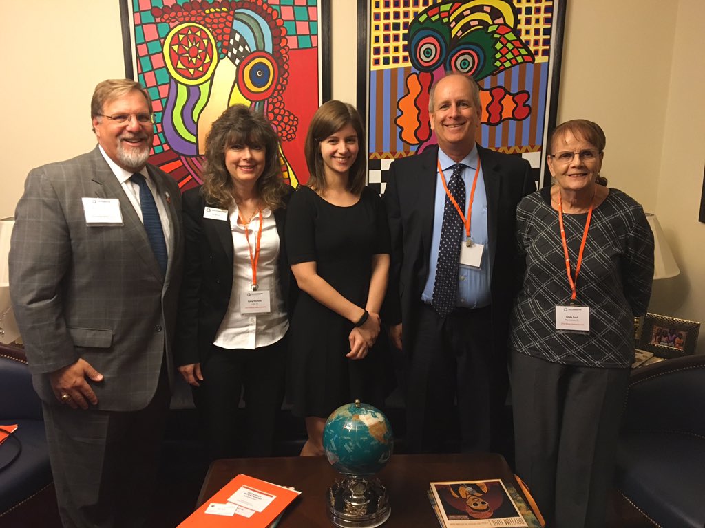 KidneyPatients's tweet photo. Great visit w/ Kelsey Moran @RepLoisFrankel on increasing awareness of #kidney disease #kidneymonth #kidneysummit16 https://t.co/ULehG08jCv