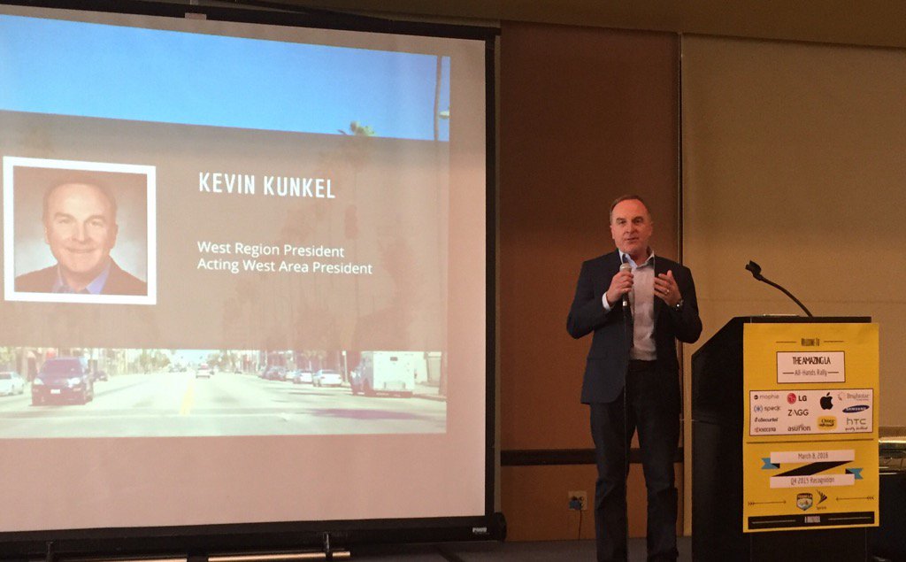 blee01's tweet photo. Big Boss on stage!  #AmazingLA #Sprint https://t.co/RU8S5BMBbi