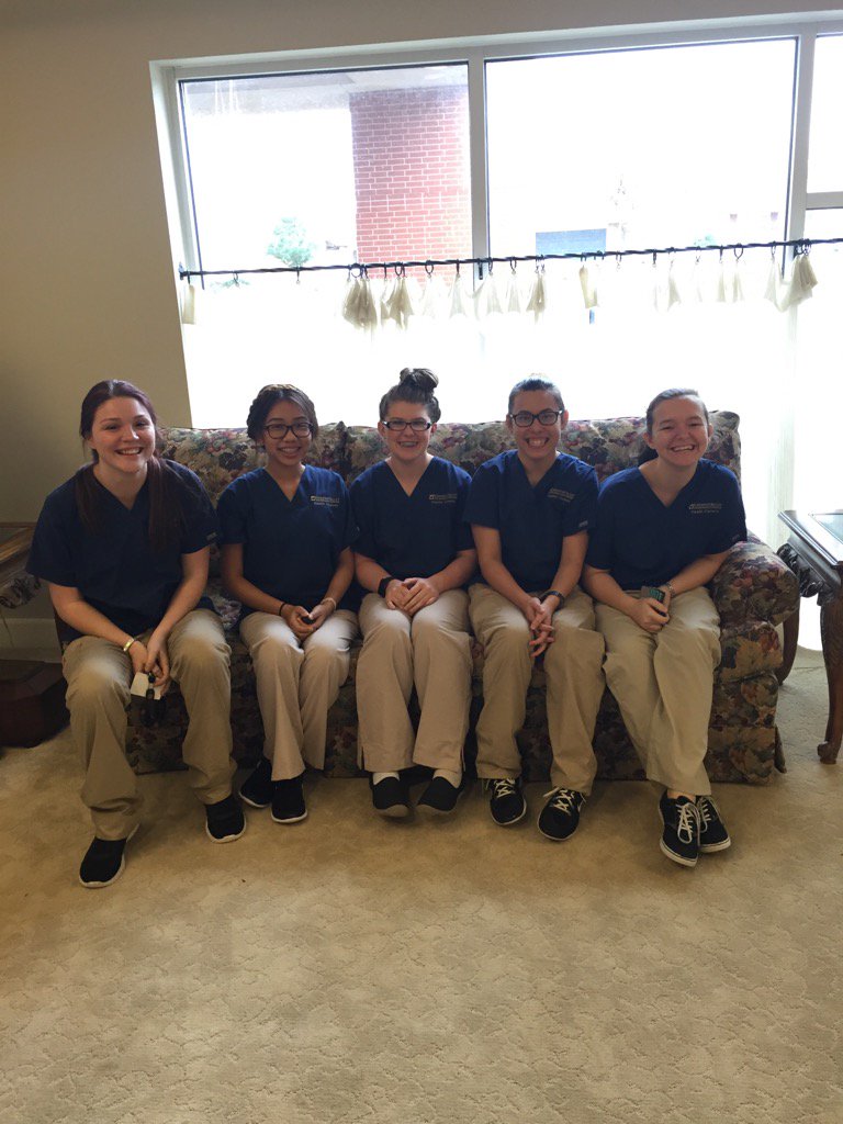 HC_ElReno's tweet photo. Last day at clinicals! One step closer to certification! #jobwelldone #the6505HC https://t.co/yykmlwBmOx