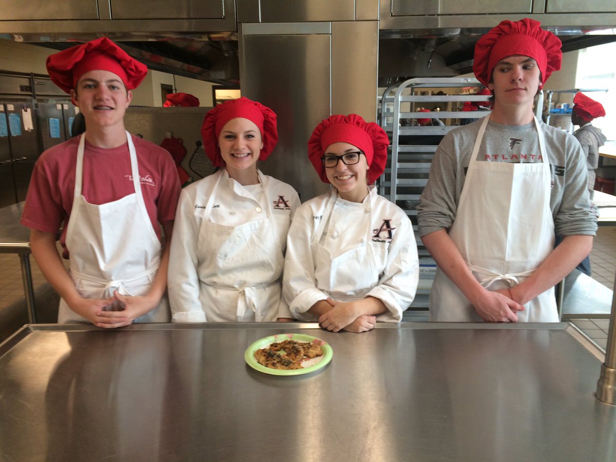 IntCulinaryAHS's tweet photo. Final product! #pankochicken #introculinaryarts #firstlab #safetyandsanitation https://t.co/p23tx0hG24