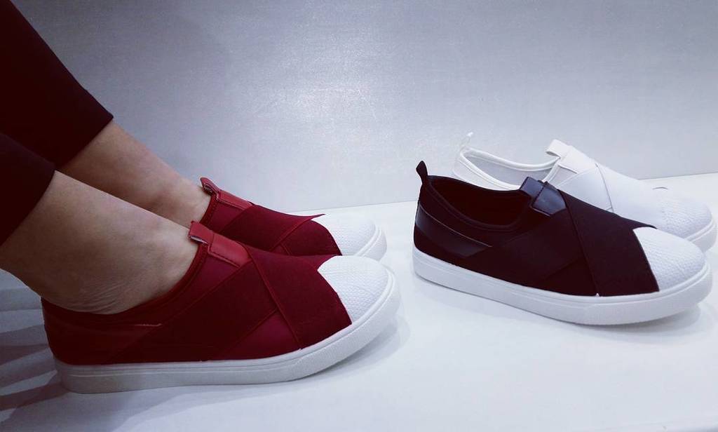 TremedaShoes's tweet photo. #sneakers pharel con fascia elastica dal 35 al 40 € 14.99
Nero bordeaux bianco 
#spedizione 🚚 in tutta Europa 
Acce… https://t.co/VfRCWQ3ont