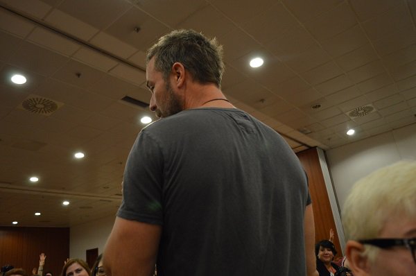 AmandahMaki's tweet photo. .@iamjrbourne grilling fans abt what they said at #wolfmooncon but didn't want to repeat lol SPOILER: it was Wincest https://t.co/xV6yKmExU5