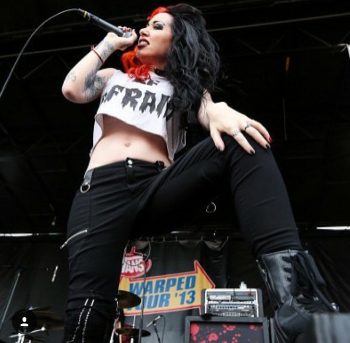 PrincessFallout's tweet image. They should let me sing in The Third Rail