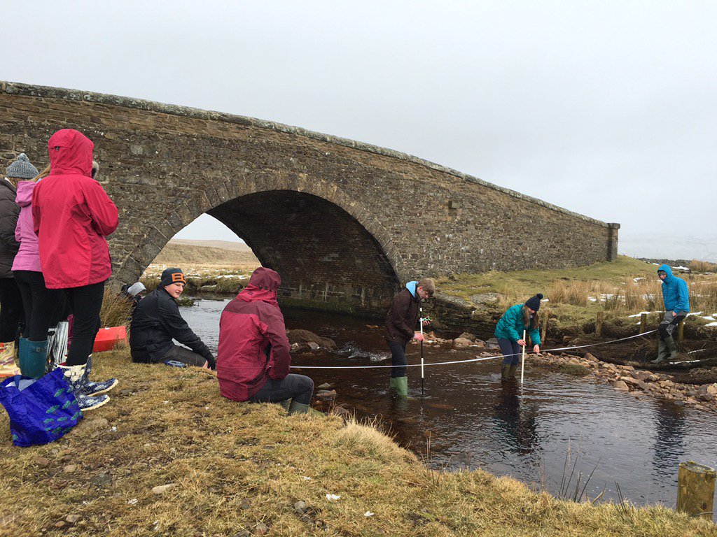 RichmondGeog's tweet photo. A great effort today from Year 12 in really cold conditions collecting river data in Arkengarthdale.  #proud https://t.co/0DnmlKzF9r