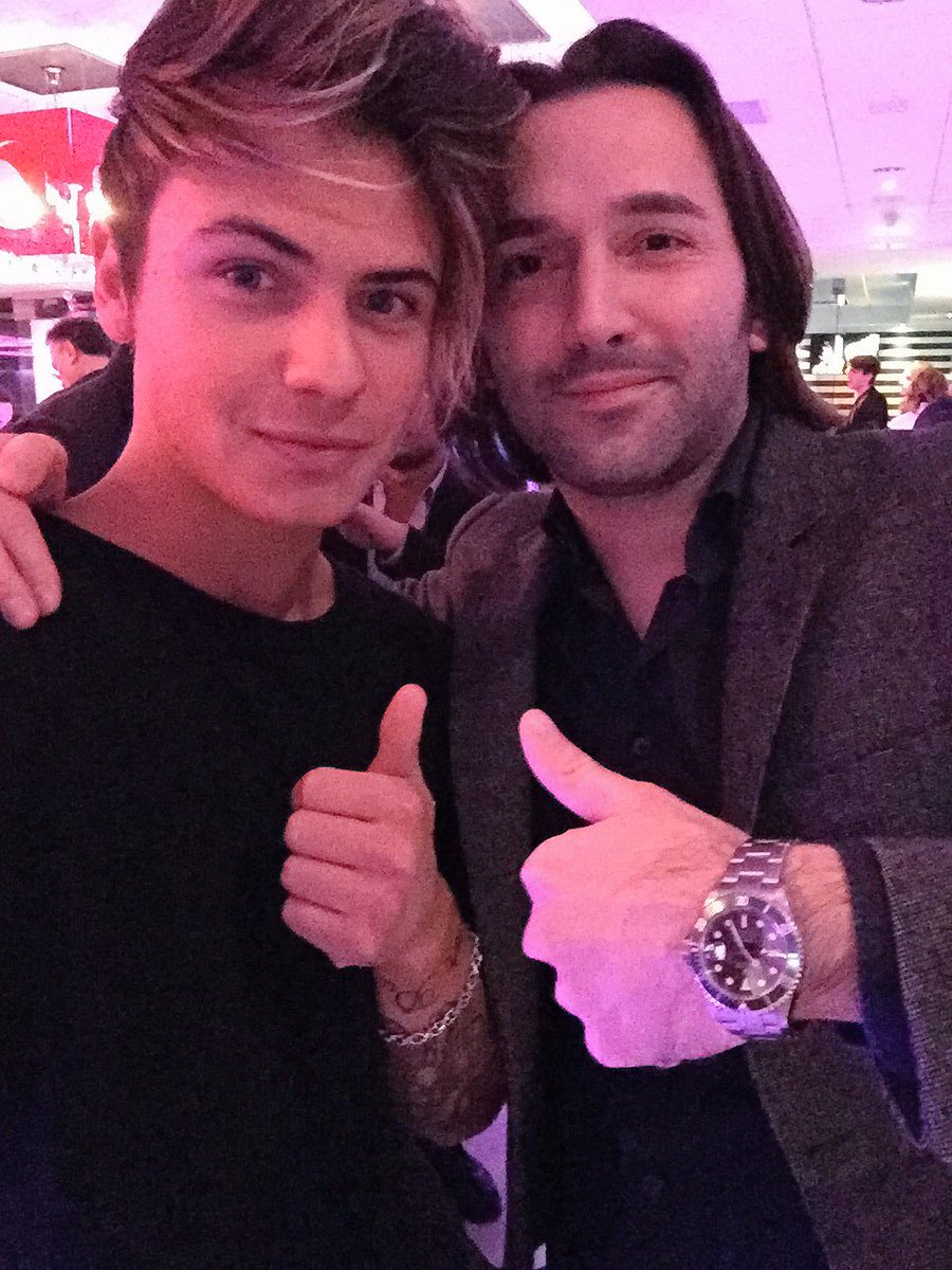 AndreaTagliati's tweet photo. Mi hanno detto che con lui gli auguri alle donne valgono di più !!!😁quindi a nome mio e di @fedefederossi auguri !!! https://t.co/t4PKlXSHWe