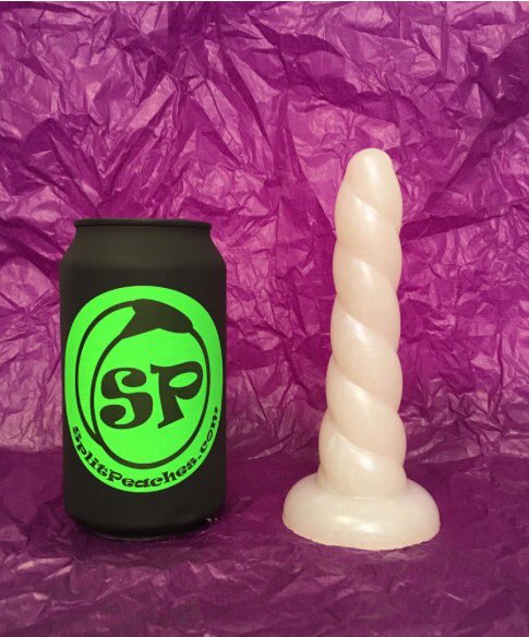 SplitPeaches's tweet image. Hurry! Ends SOON! #Win our Unicorn Horn #Dildo! Winner Chooses Rainbow or Pearl White 🦄 gleam.io/nu9Ze/splitpea… #RT