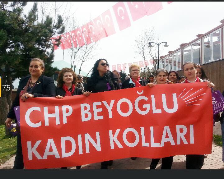 BeyogluIlce's tweet photo. İlçe Kadın örgütümüz ve yöneticilerimiz Genel Bşk.Sn.Kemâl Kılıçdaroğlu'nun 5bin yeni üyemizle buluşmasına katıldı. https://t.co/N2kjZDcpG2