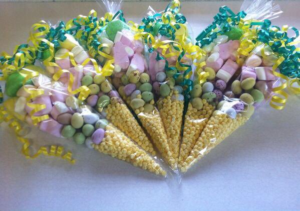 SarahCakeCo's tweet photo. #easter #sweetcones #kids #party #fun #pastel #ribbon #presents #post https://t.co/fB6KPfu0Sk