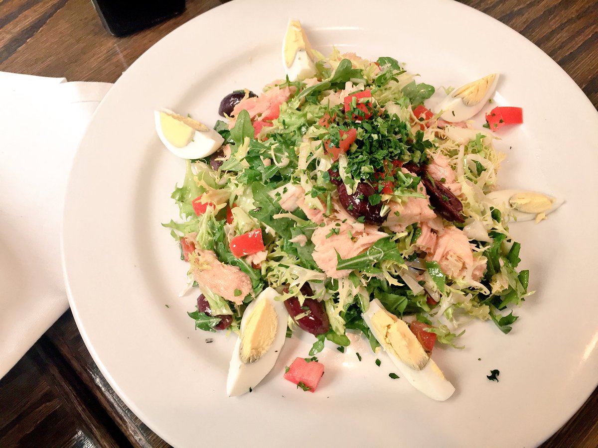 LaCavaItalian's tweet photo. Light, bright - a delight! Insalata di Tono - mixed greens | black olives | egg | chopped tomato | &amp; albacore tuna https://t.co/aMyMYlWuHw