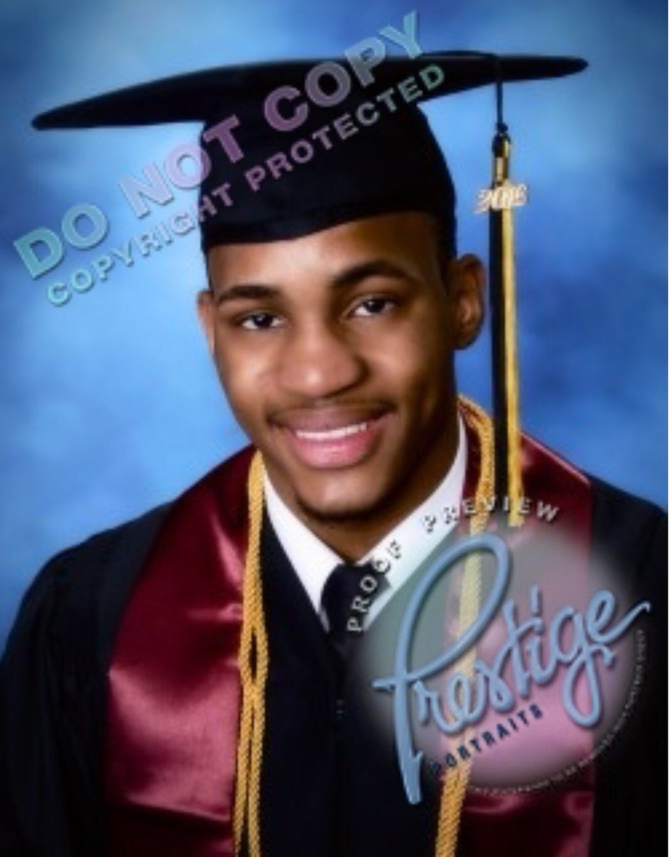 RedCarpetModel's tweet image. Time has flown...😢