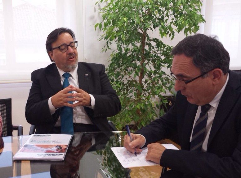 Las instituciones son claves en la apuesta de futuro por <a href="/unican/">Universidad de Cantabria</a> gracias a todos ellos por su disposición al trabajo