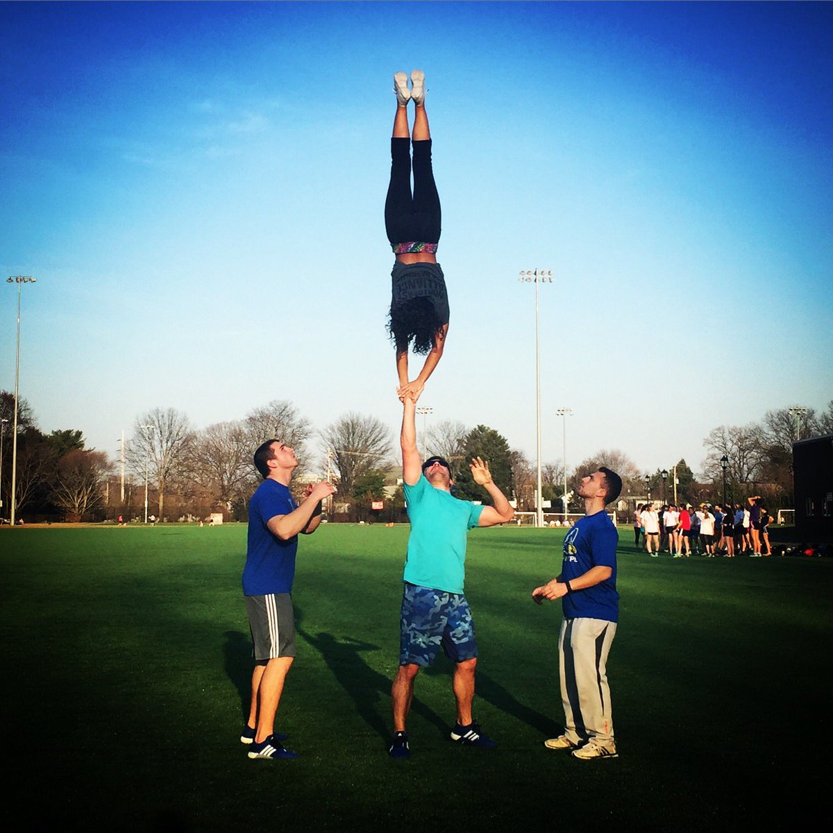 BlueHenSydney's tweet photo. Enjoying this beautiful #UDSpring weather with #bluehencheer 🤗 https://t.co/0uvsAnCsXt