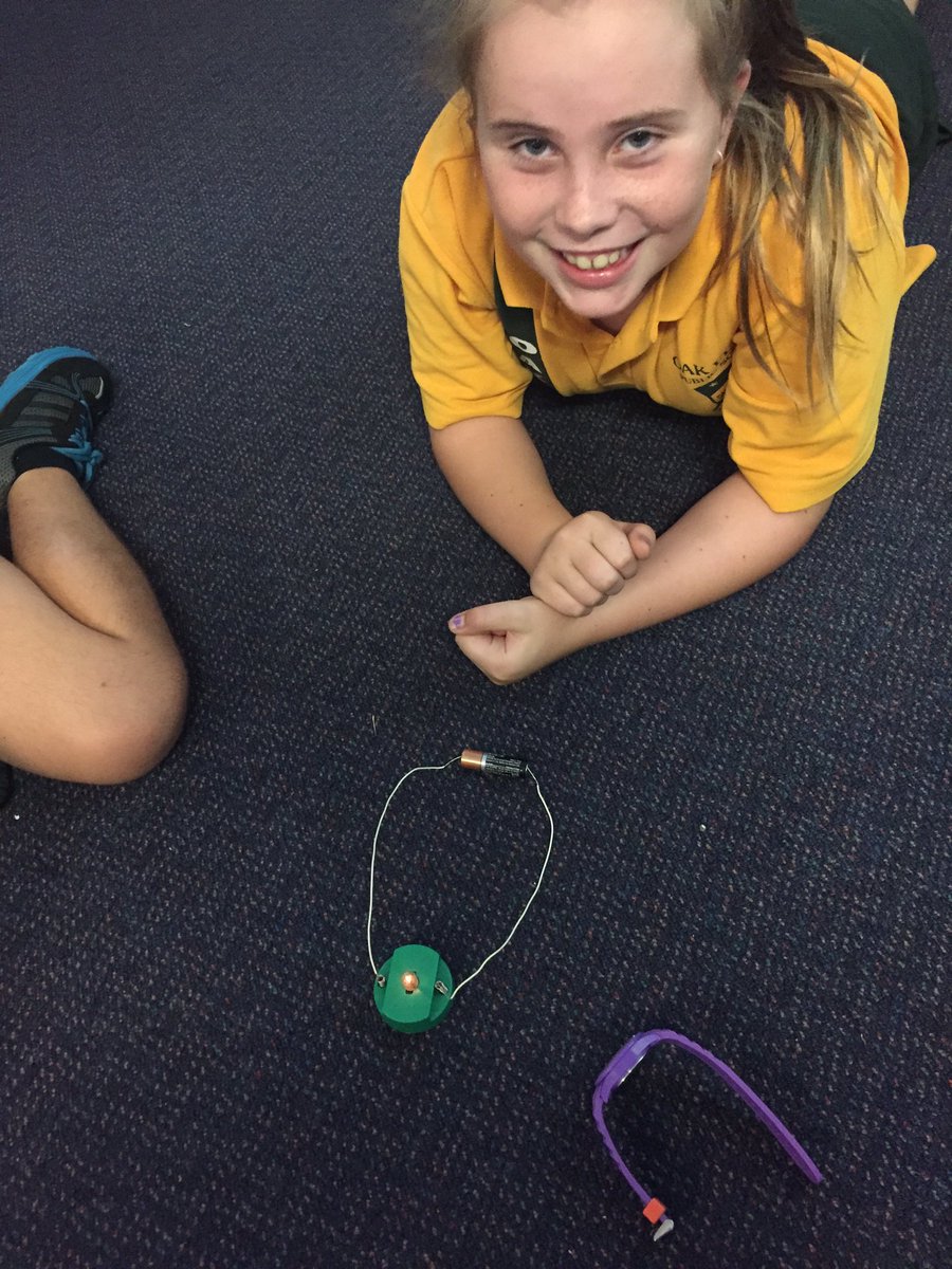 Year 5 girls lighting up 4/5C #science