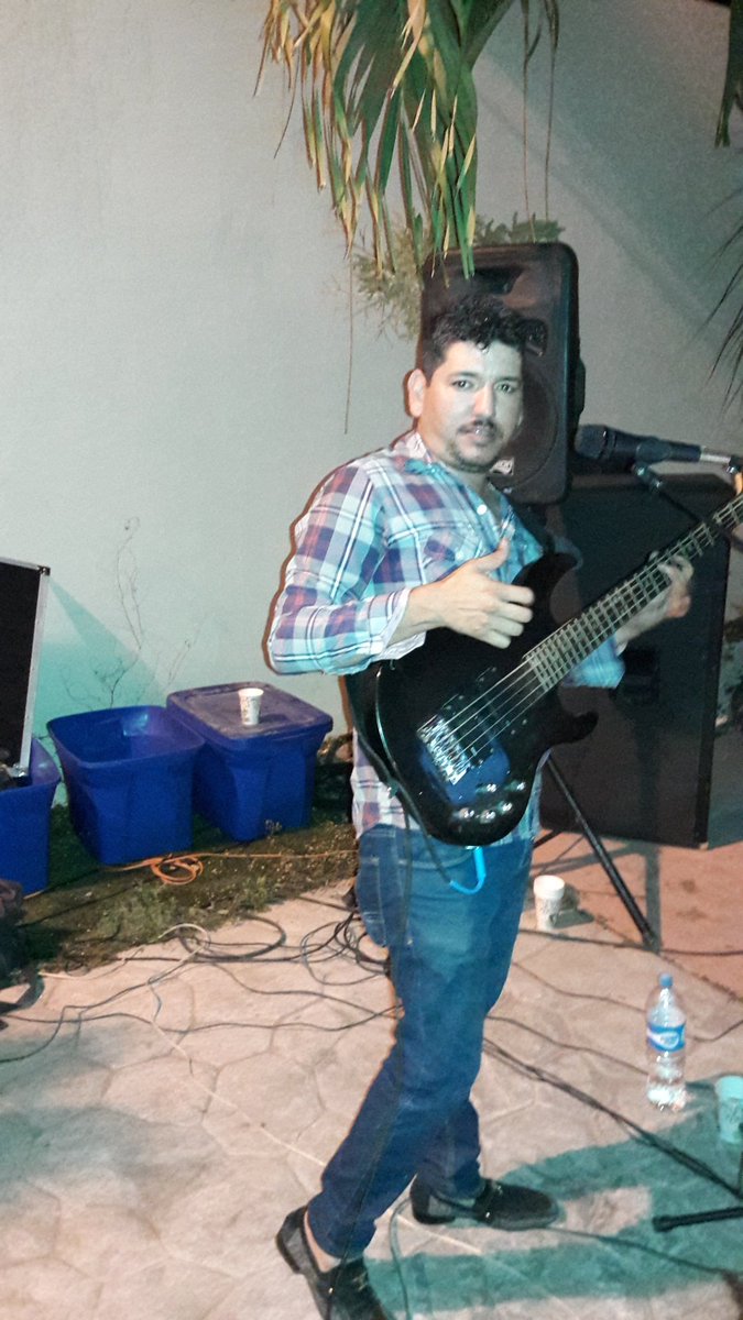 septimomes's tweet photo. Fco torres bajo electrico y segunda voz https://t.co/zlIDepXV7Z