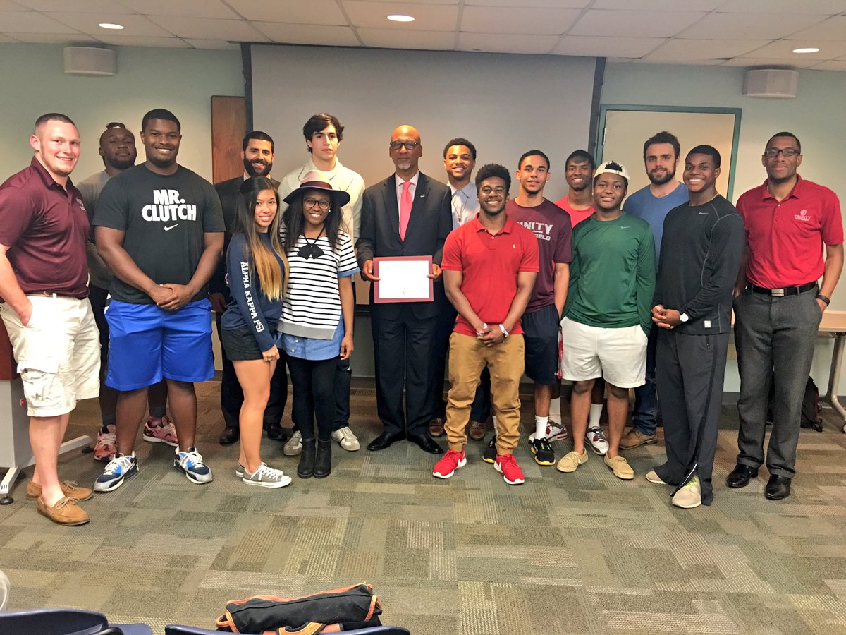 THANK YOU DR. LEWIS!!! ✊🏿 #BlackMaleLeadershipInitiative 📃 #CertificateOfAppreciation from @Trinity_U @BMLI_Trinity