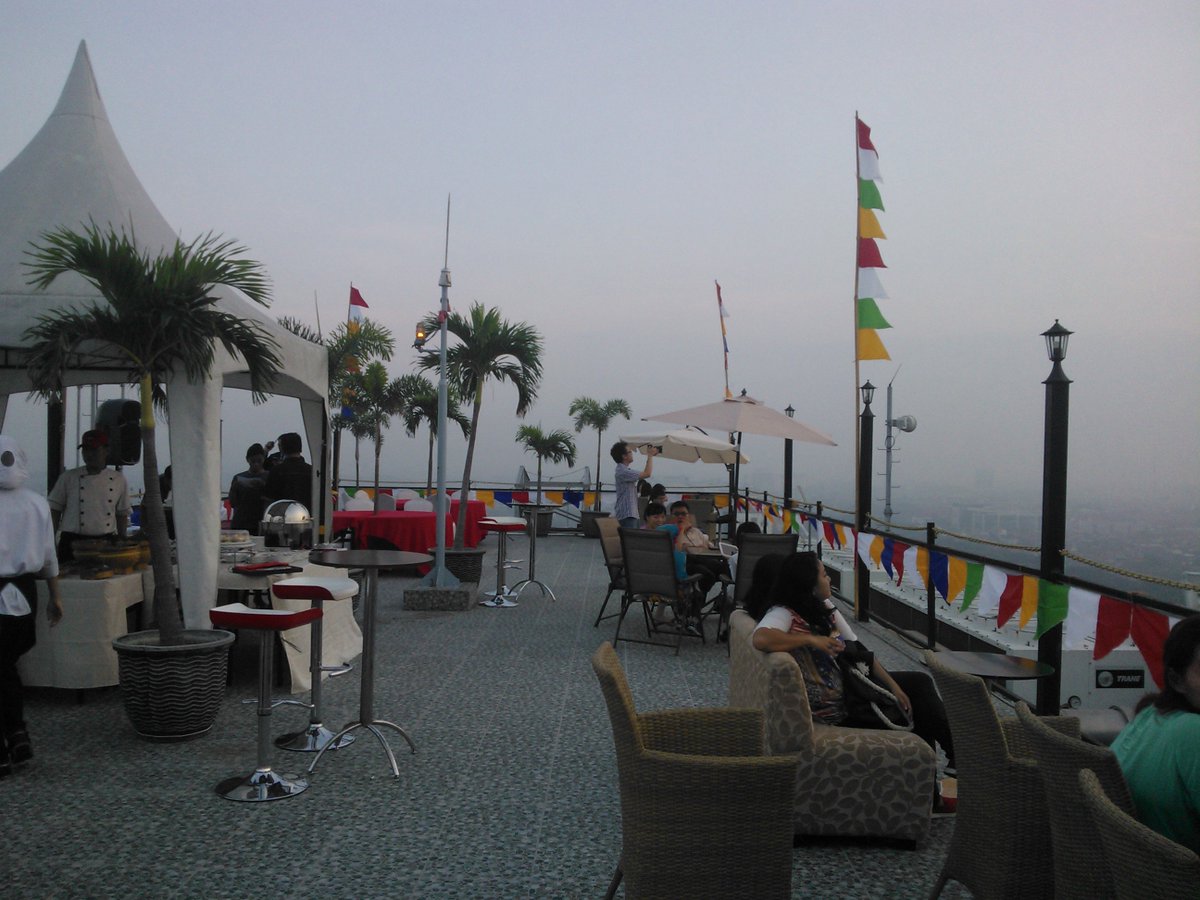 Nobar Solar Eclipse @1031Genfmsby