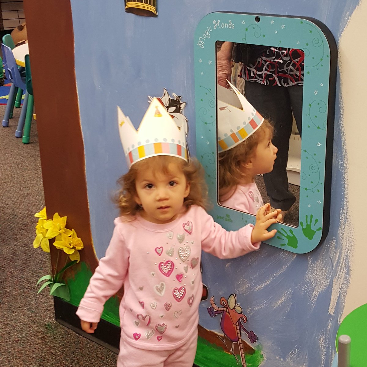 BonhamLibrary's tweet photo. Our little princess was smitten with herself in our mirror today. #storytime #bonhamlibrary #bonhamtx #libraryfun https://t.co/n2PyzSpn38
