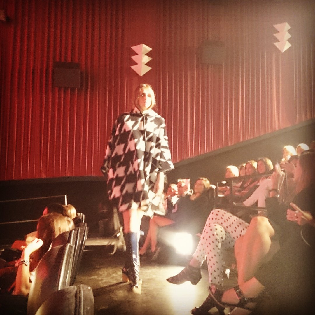 RiberaShopping's tweet photo. Esto es #TrendyDay by #RiberaShopping. Seguí la cobertura en https://t.co/asKaSwRVEA https://t.co/tAx9ZzN2Px