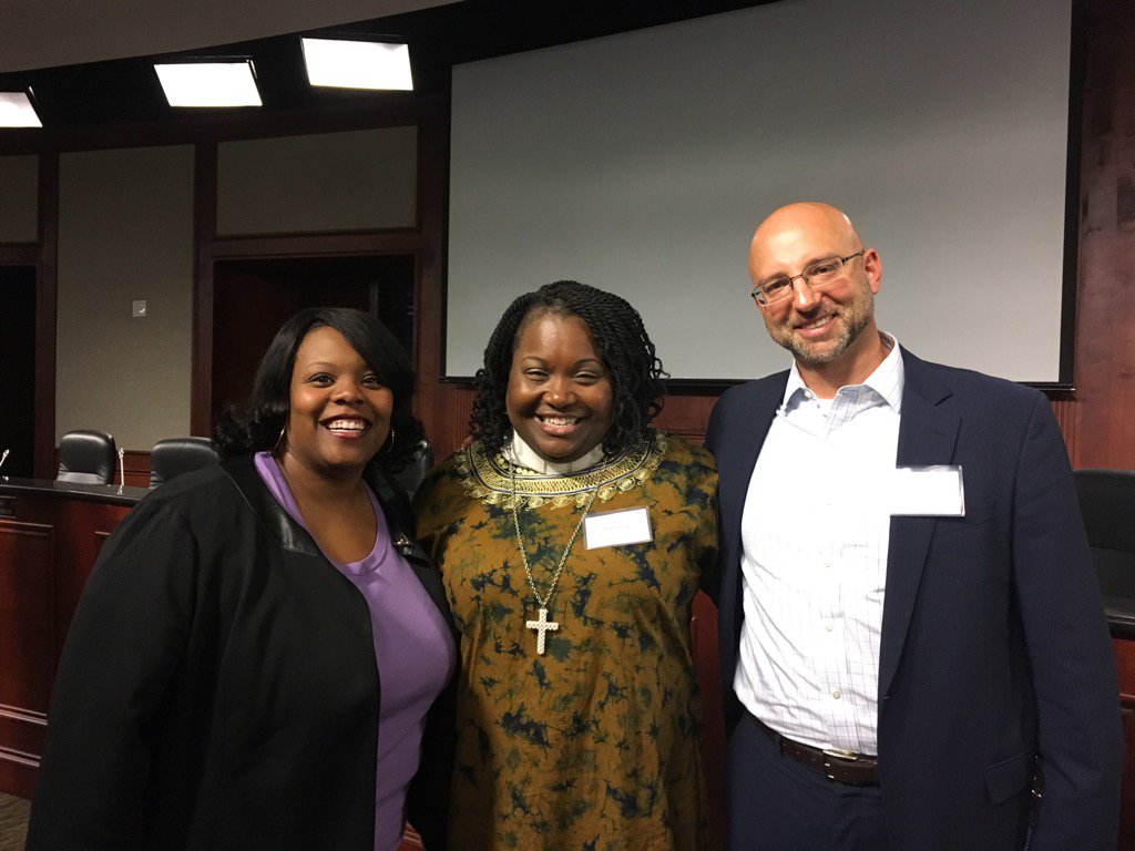 akslane's tweet photo. C/O 92 TFA corps members reunited tonight in Charleston by chance or not @HendersonKaya @chrisbarbic #educate843 https://t.co/oYL5twHjft