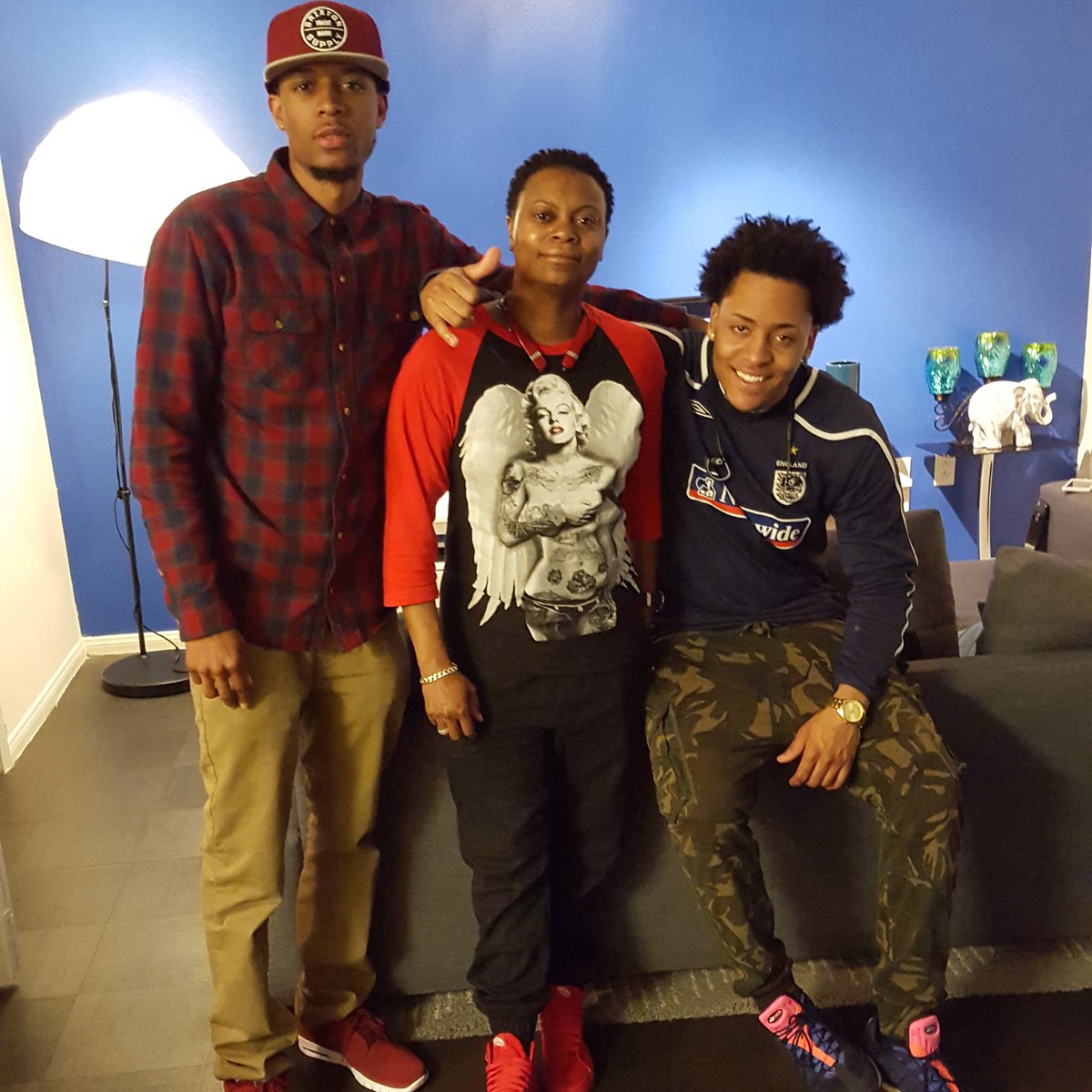 ltctdg's tweet photo. With our manager @BrownstarrEnt https://t.co/Quo73C0M4m
