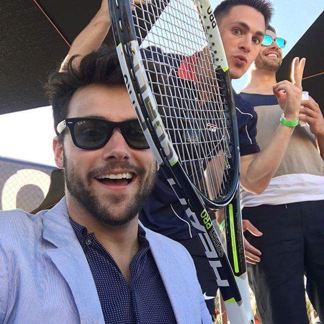 devem ter se pegado loucamente  Shippo  TW SEASON FINALE TONIGHT https://t.co/PliVKag6nK<a href="/tag/namorar%C3%A9bommas"class="tags"><span>#namorar&eacute;bommas</span></a>