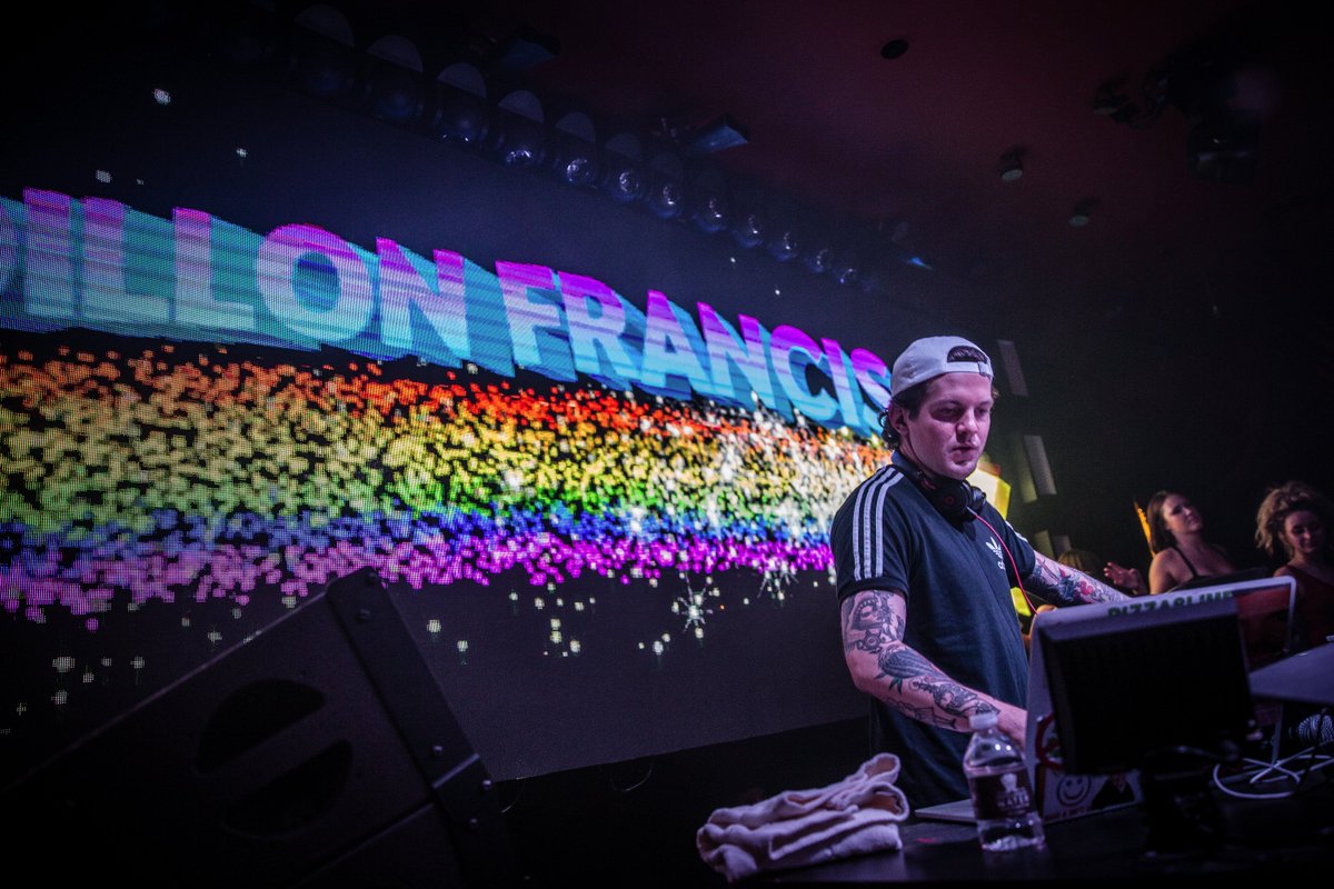 WynnSocial's tweet photo. Tomorrow night #SurrenderYourWednesday to @DILLONFRANCIS at @SurrenderVegas! Grab tixs at https://t.co/YAGyrPO8ew! https://t.co/RV5DuDlMS3
