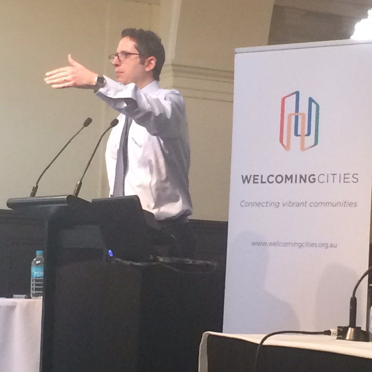 Welcoming Australia tweet media