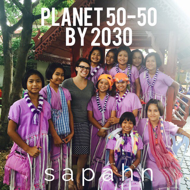 Sapahn's tweet photo. Who runs the world GIRLS!! #WomensDay2016 #humanrights #500Women #bethebridge #sapahn https://t.co/mbSDC9xIJc