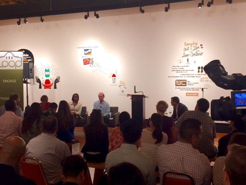 Greater_SATX's tweet photo. San Antonio young professionals gather to learn about how to #EngageLeadTransform @Stayinthe_LOOP https://t.co/K0qpi8ybVK