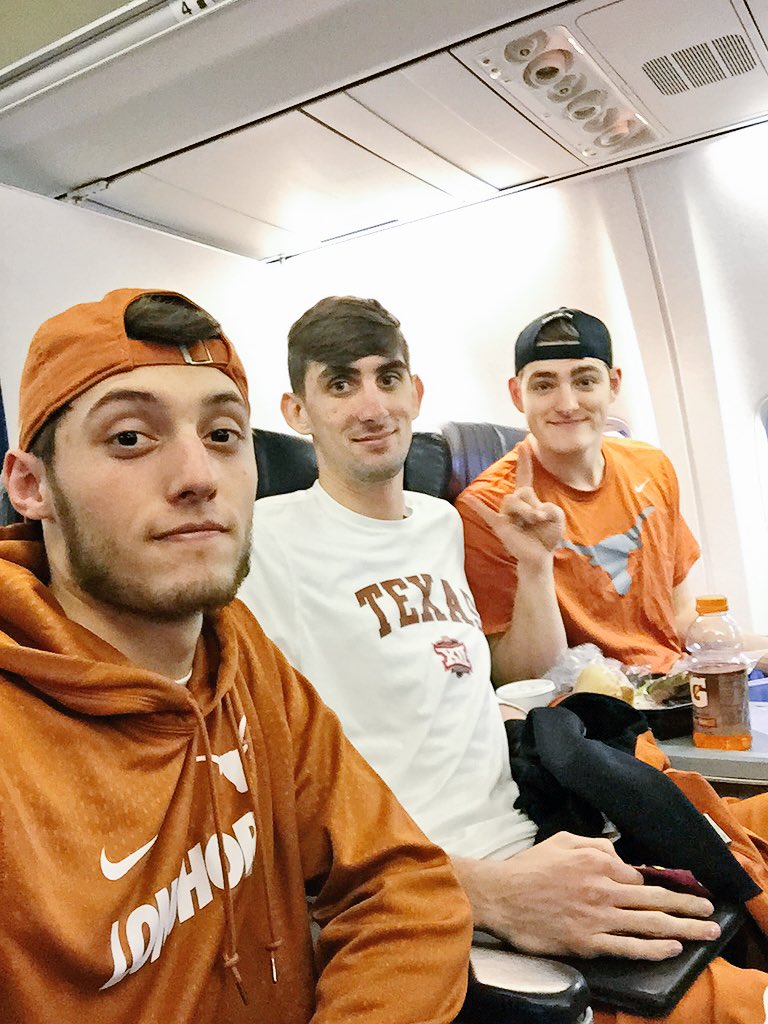 UTBBallWalkOns's tweet photo. Off to Kansas City ✈️
#Big12Tournament https://t.co/ONgVQXbU00