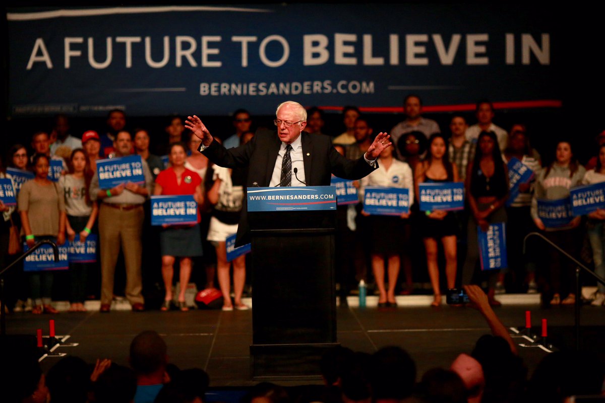 BernieSanders's tweet photo. There is no reason why women should be paid significantly less than men. It’s sexism and it has got to end. https://t.co/L5BOkmpbrB