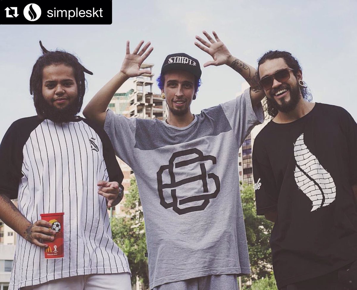 Sa_Consciencia's tweet photo. #Repost @simpleskt .
・・・
Um salve @saconsciencia tá em casa!
#simpleskt #capsulacrew #culturaderua #aruaenossacasa https://t.co/qy6IWyeC1k