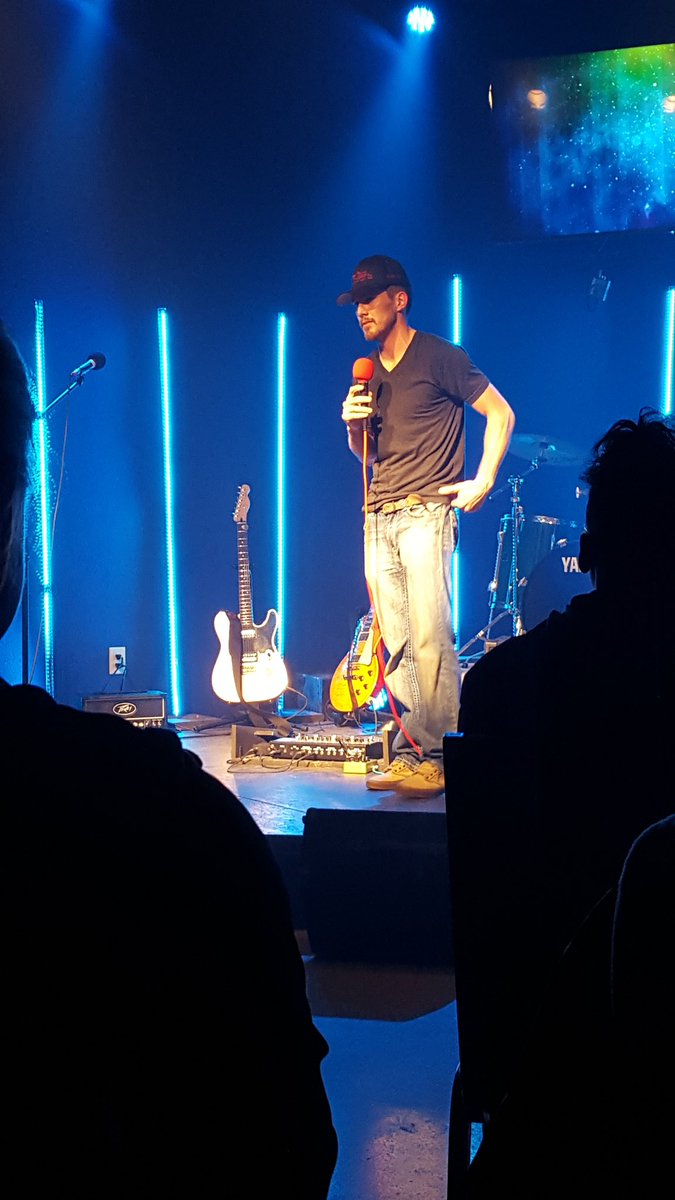 Lemon_Slabaugh's tweet image. Appropriate message about David and Goliath before dinner #NoFear #WeRNotScared