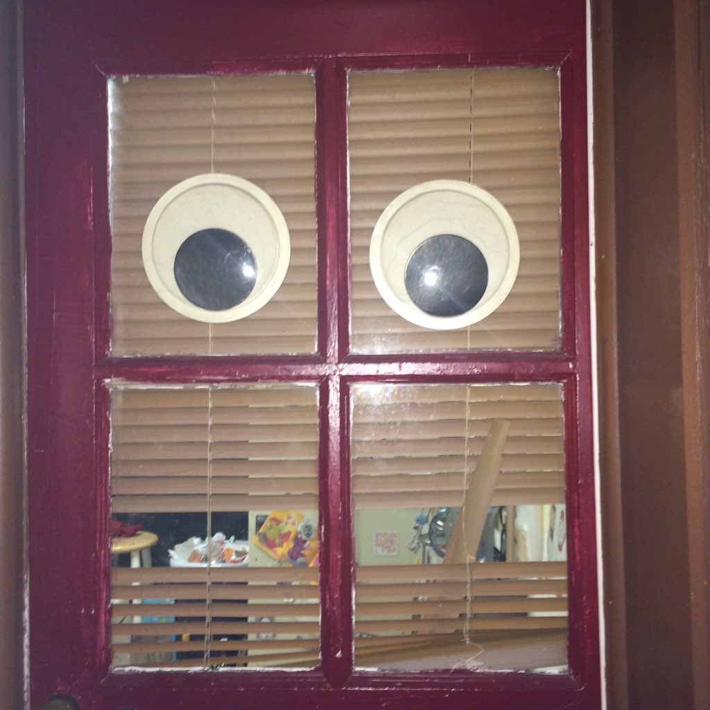 We got live band karaoke tonight! Who's singin some #doors tonight?