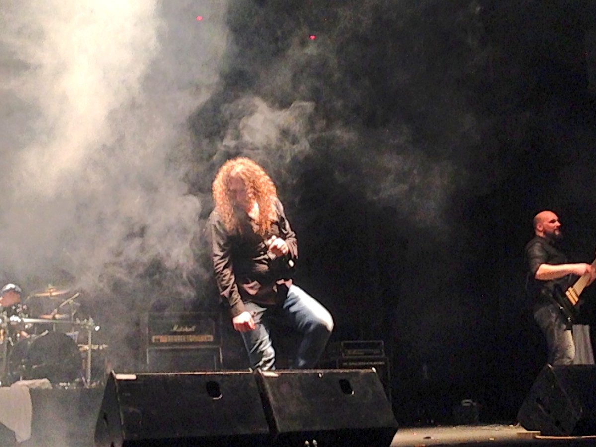 afdhy_saga's tweet photo. Superb perfomance from @fabiolione_com🤘#ForzaFabio #IntoTheLegend #RhapsodyOfFire #AsianTour #Jakarta https://t.co/irrCr70cE4