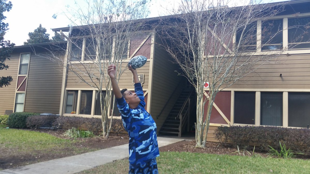 BossChamplinlee's tweet photo. Odell Beckham jr kid https://t.co/pU4aEUood6