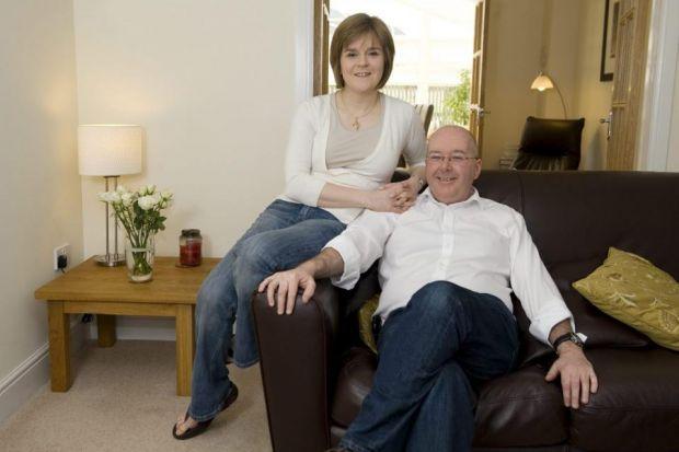 Beard_Club's tweet image. Are Nicola Sturgeon, leader of Scottish National Party, &amp;amp; Peter Murrell #Beard &amp;amp; #Merkin? #WinWin?