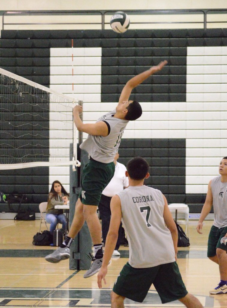 SchurrNews's tweet photo. Boys varsity volleyball defeated San Marino, 3-1. https://t.co/xKFIebrNaB
