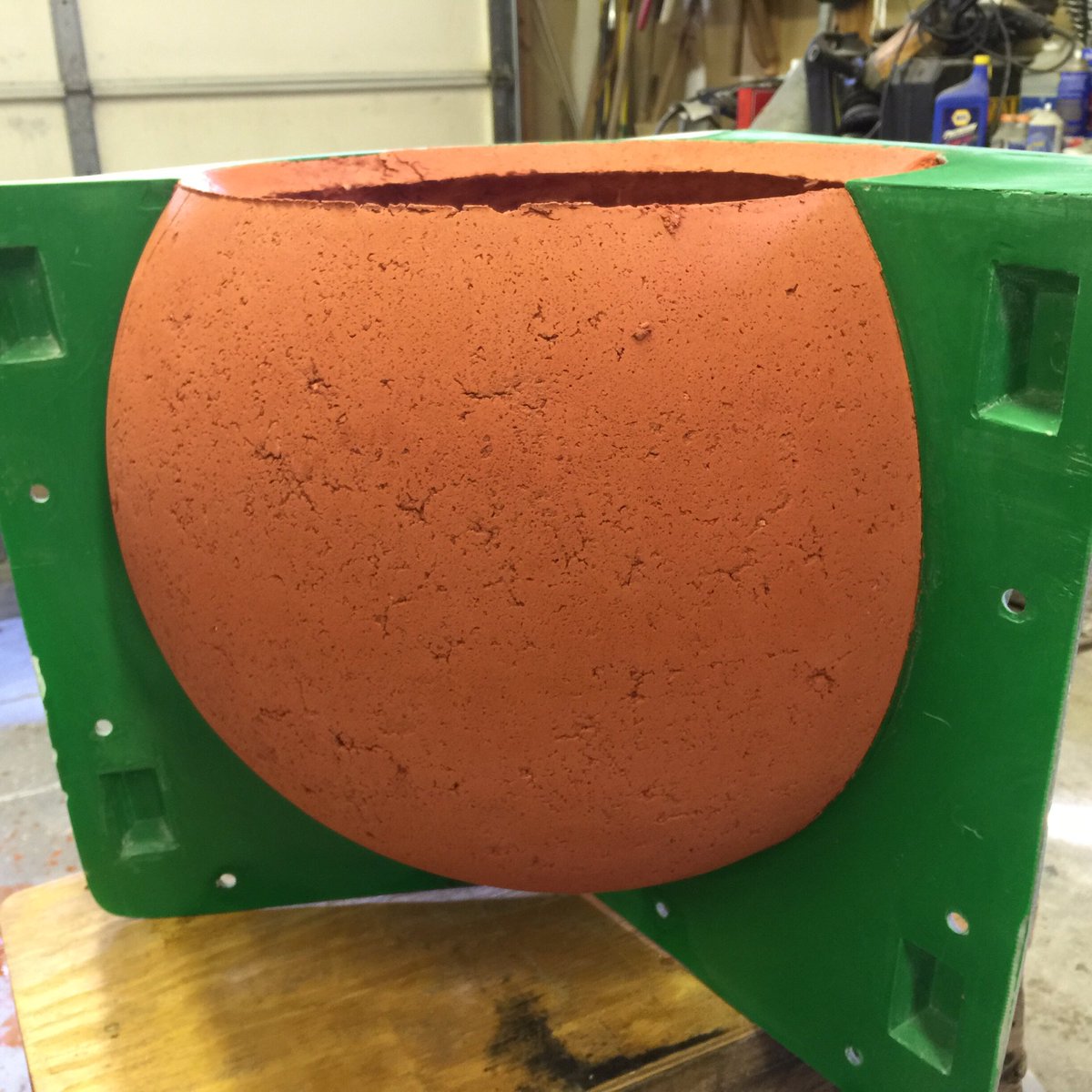 pleasanthill_me's tweet photo. Let's set it in stone! #setitinstone. #Containergardening #concreteflowerpots https://t.co/qnGBzyGa4o