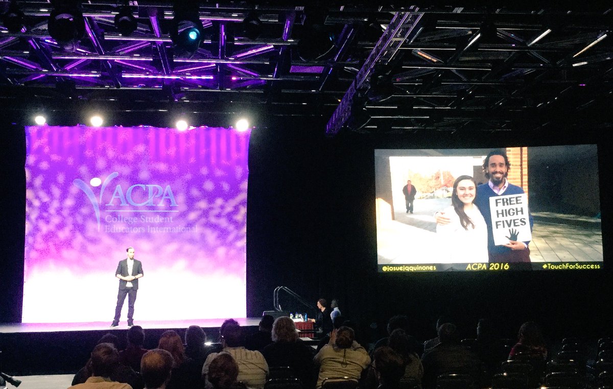 EUCA_BXL's tweet photo. #TouchForSuccess by @josueJQquinones: #FreeHighFives 4 all. He literally made all the room give high fives #ACPA16PK https://t.co/NOXhz97Lyh