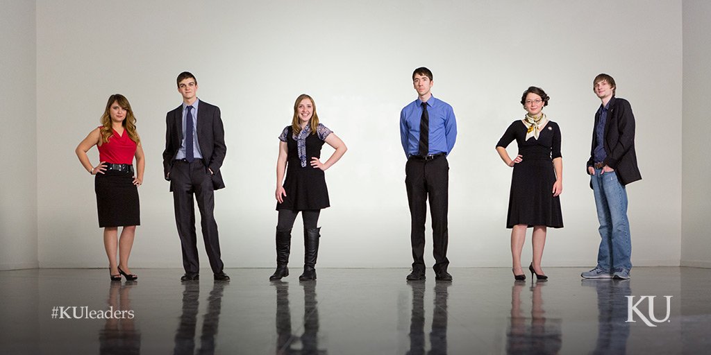 UnivOfKansas's tweet photo. At KU, undergraduates don't wait to start research. Or achieve national awards. https://t.co/4FetZoeLCV

#KUleaders https://t.co/QFndeXinuK