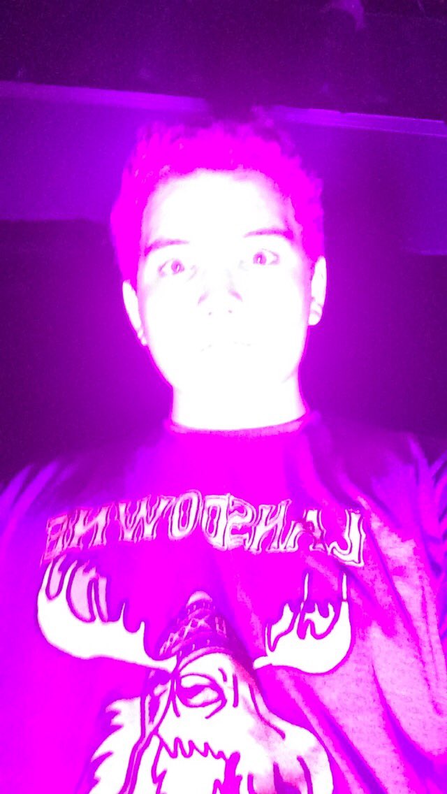 kylewc99's tweet photo. Blinded by the light... @MRP_BATB #MRPBeautyandtheBeast https://t.co/gpML3x7egO