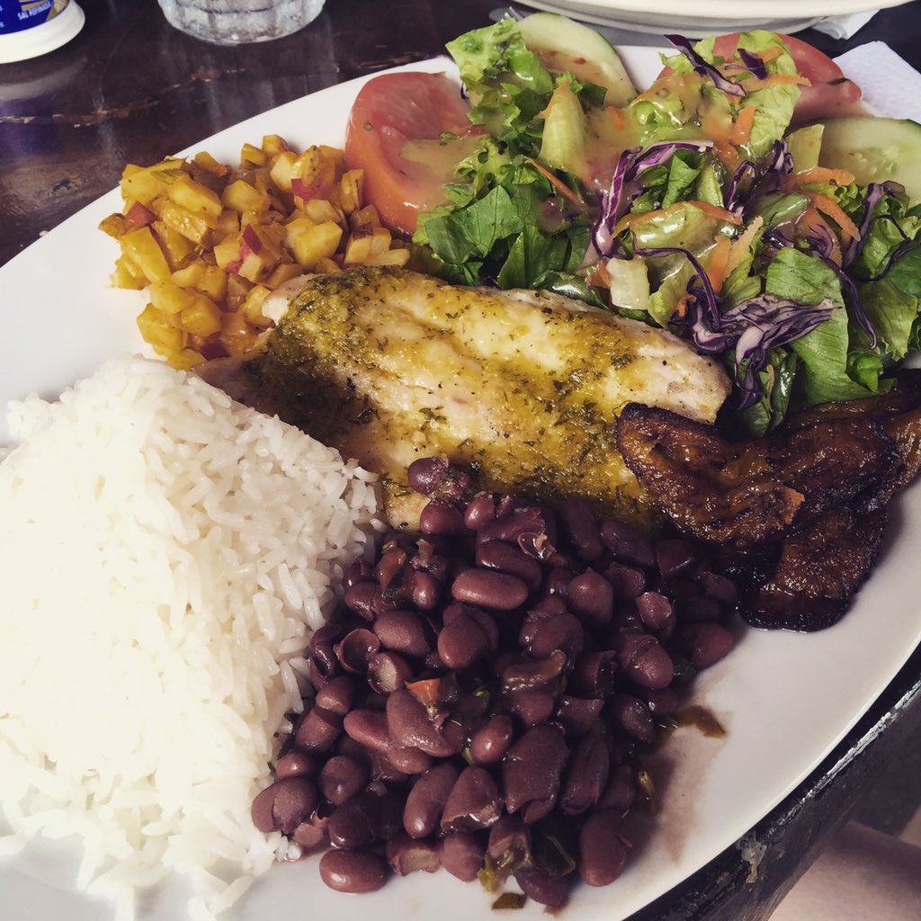 brocandchoc's tweet photo. Costa Rican eats: https://t.co/3VuhnrhhLA