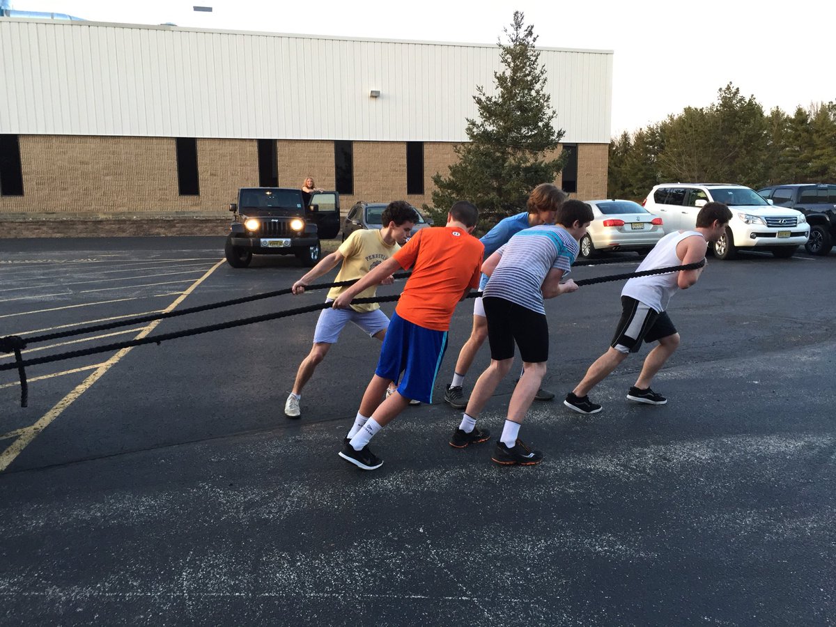 sjrcrowing's tweet photo. Get the truck across the lot the fastest. #legdrive #legsneverdie #rowing #alwayssomethingnewatergroom SJRC https://t.co/84JFRI2GxQ